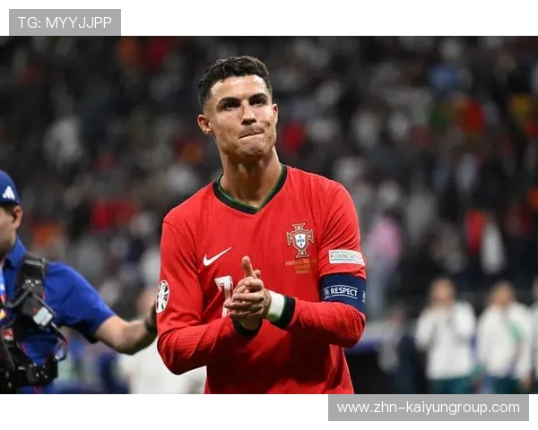 C罗比赛态度感染全队：领袖的力量引领足球精神的升华